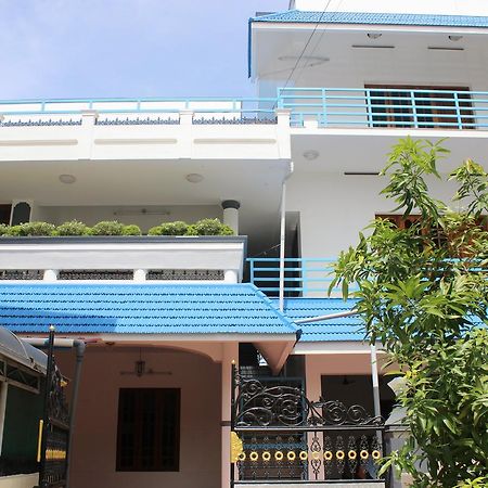 Puthenchirayil Homestay Thiruvananthapuram Ngoại thất bức ảnh