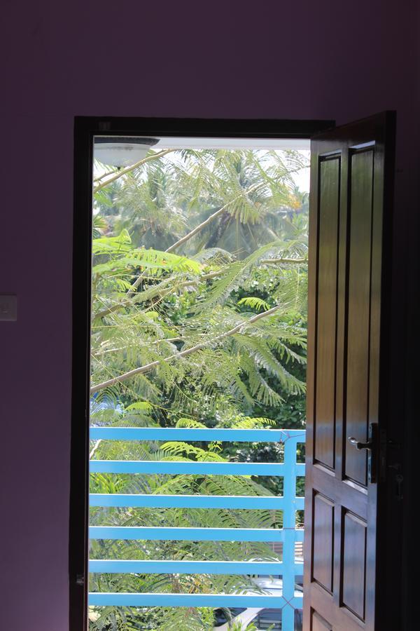 Puthenchirayil Homestay Thiruvananthapuram Ngoại thất bức ảnh
